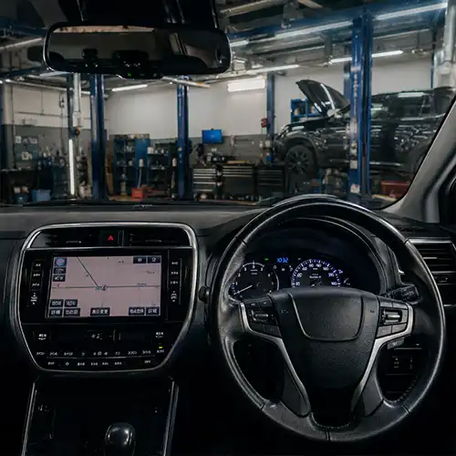 Ремонт праворульных автомобилей: особенности обслуживания и поиска запчастей